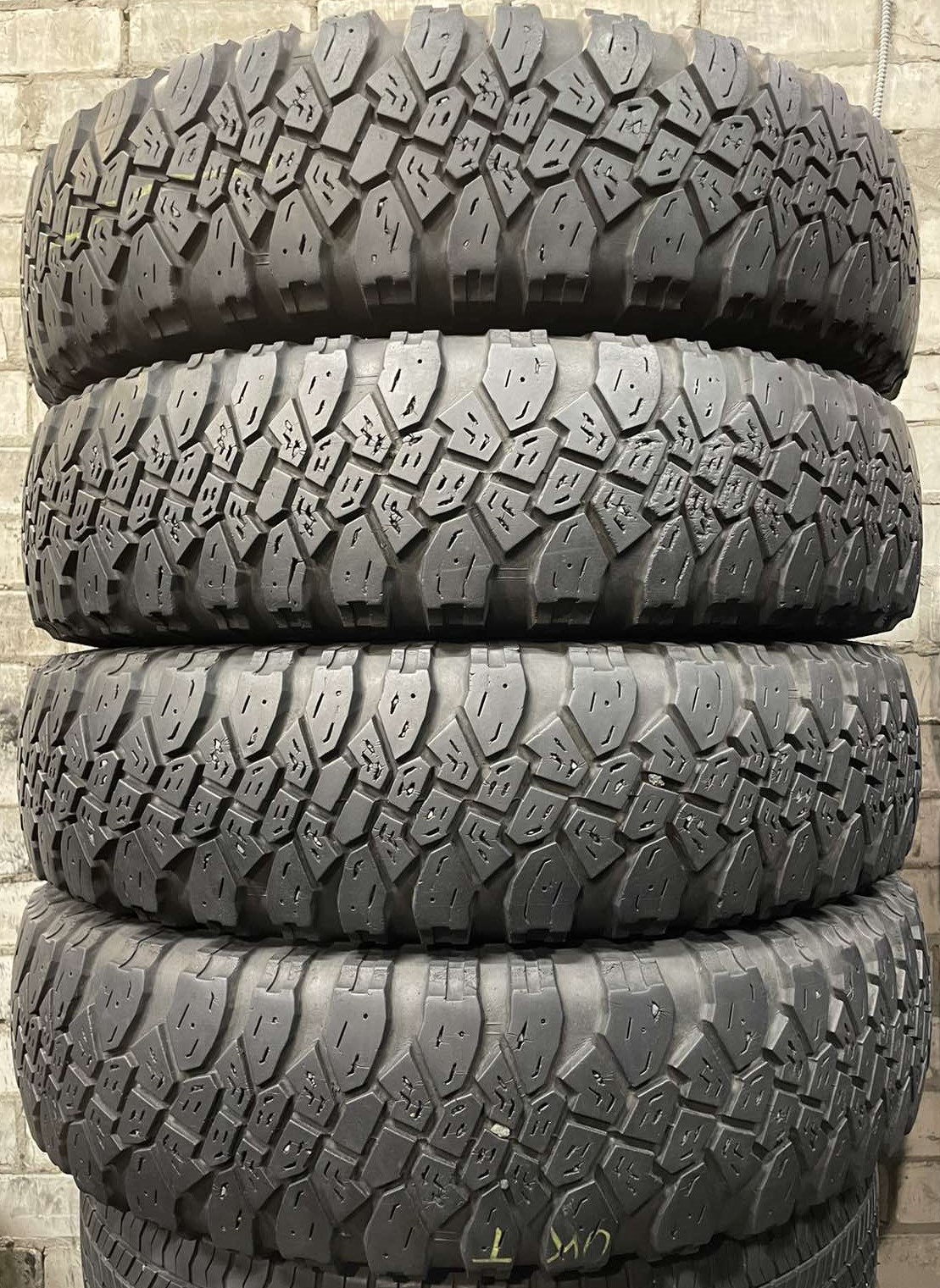 шины бу 215/85 R16