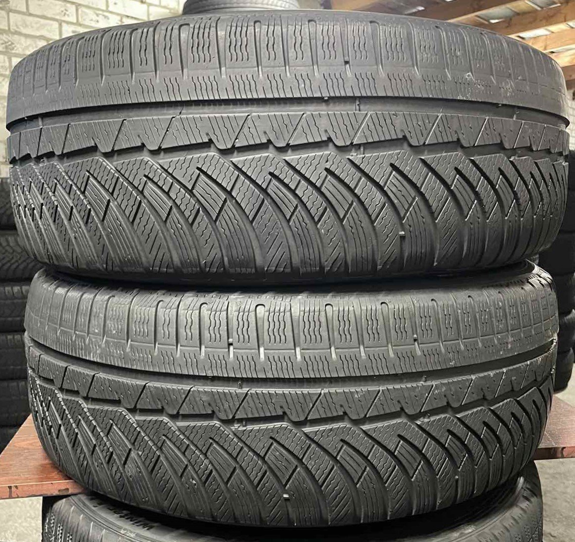 шины бу 225/50 R18