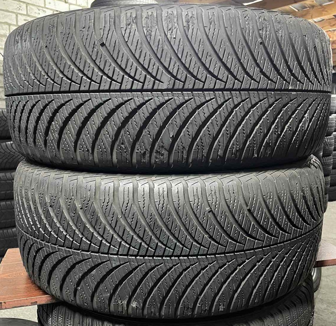 шины бу 245/45 R18