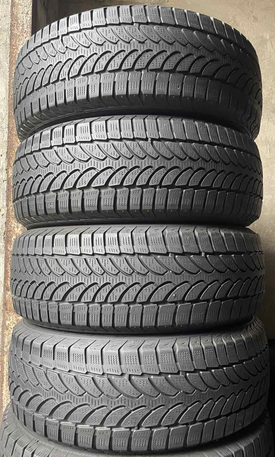 шины бу 205/60 R16C