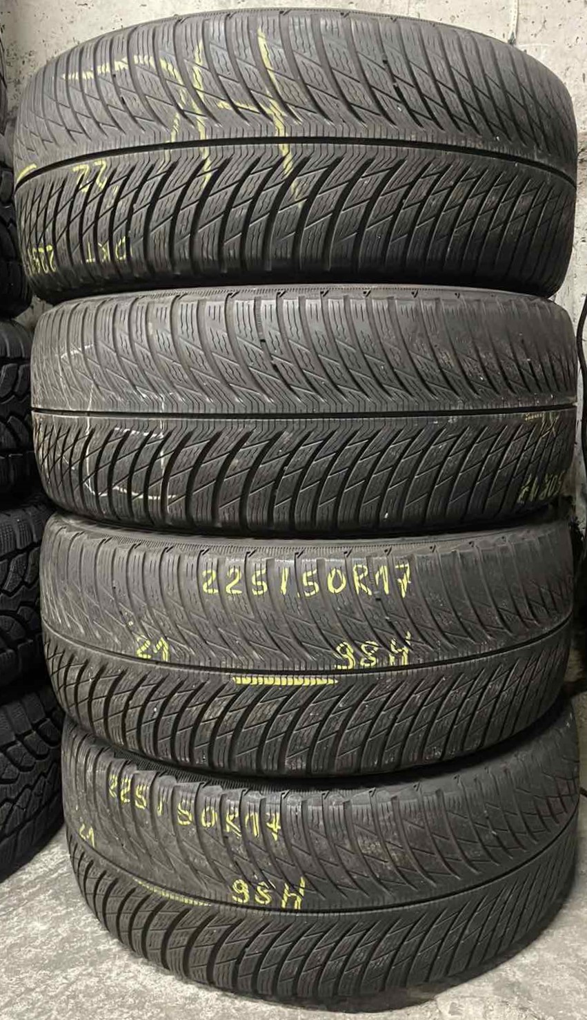 шины бу 235/65 R17