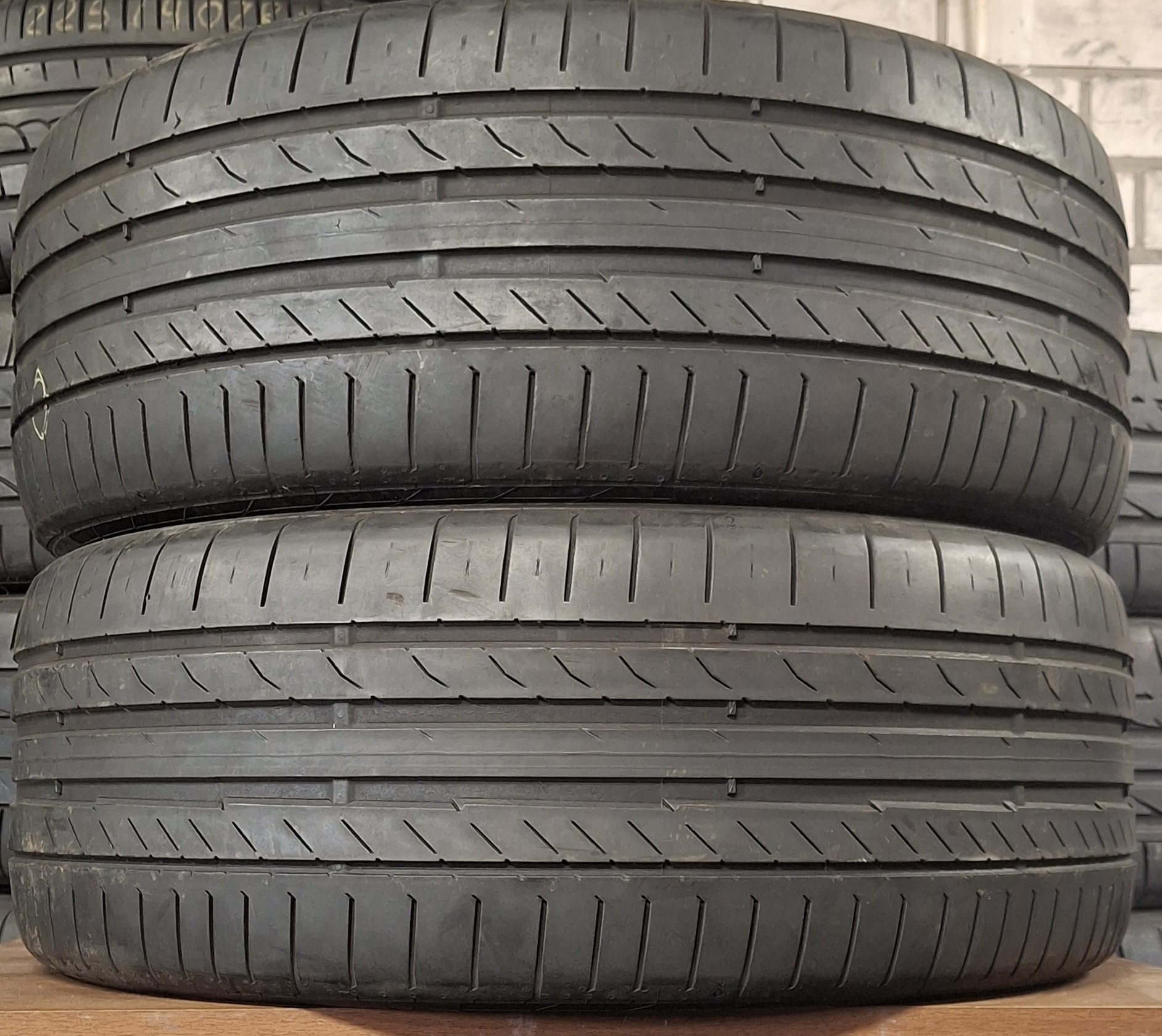 шины бу 225/45 R18